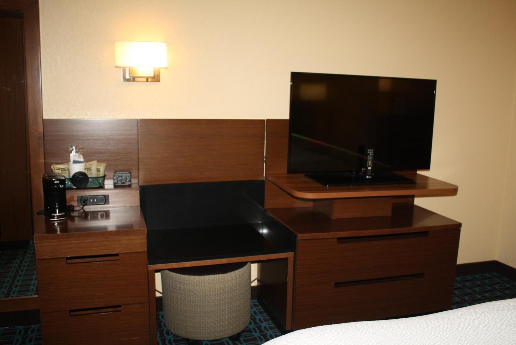 Fairfield Inn & Suites By Marriott דטרוייט לייקס מראה חיצוני תמונה